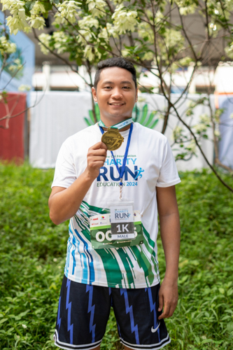 Tzu Chi’s Department of Communication’s very own Matt Adrian Serrano finished third among the men in the 1K category of the Charity Run.