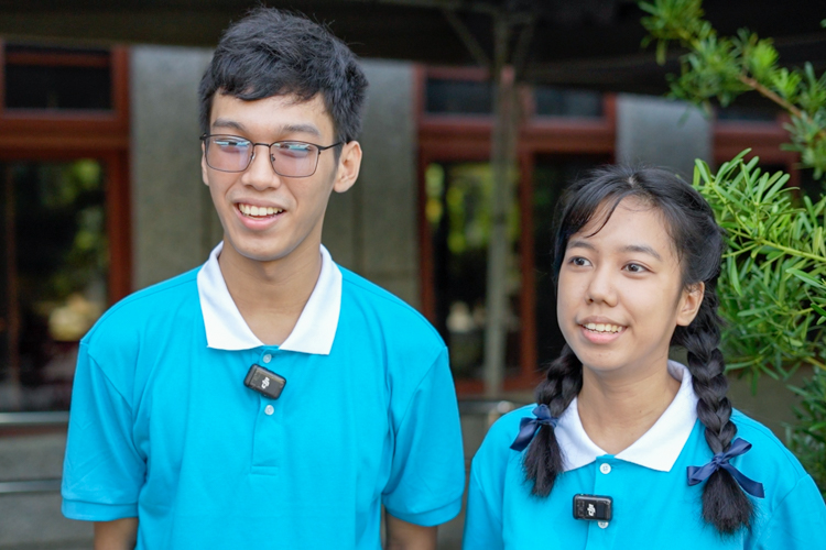 John Welter Manayaga (left) and Jean Myca Manayaga are beyond grateful to Tzu Chi for accepting them both into its educational assistance program. The twins are marketing majors at the Polytechnic University of the Philippines’ Quezon City campus. “Thank you for giving us the chance to be scholars,” says Jean Myca. “We promise to do everything we can to finish our studies,” adds John Welter.