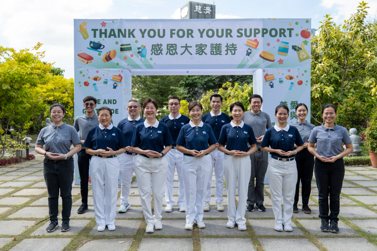 Tzu Chi volunteer Molita Chua (front row, fourth from left) is head of Fiesta Verde 2024’s core group of organizers.