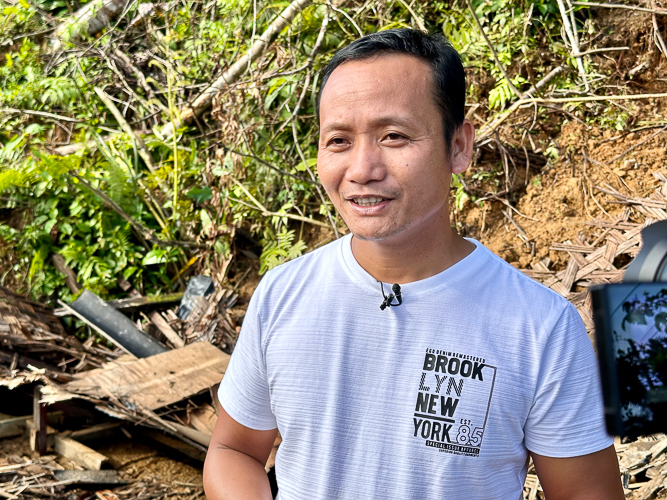 Despite losing his home and sari-sari store, Gerry Hibon demonstrates resilience and gratitude. “It was heartbreaking, but that’s life. When you stumble, you just have to get up,” he says. “What’s important is my wife and I are alive.” 【Photo by Matt Serrano】