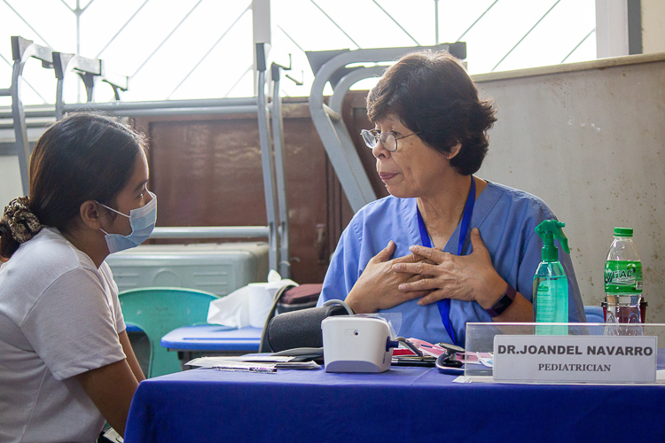 “My sleeping time has been a whack for traveling back and forth [from California] but it’s okay because I enjoy doing these things. I love helping people because I was helped by people,” shares Dr. Joandel Navarro.【Photo by Marella Saldonido】