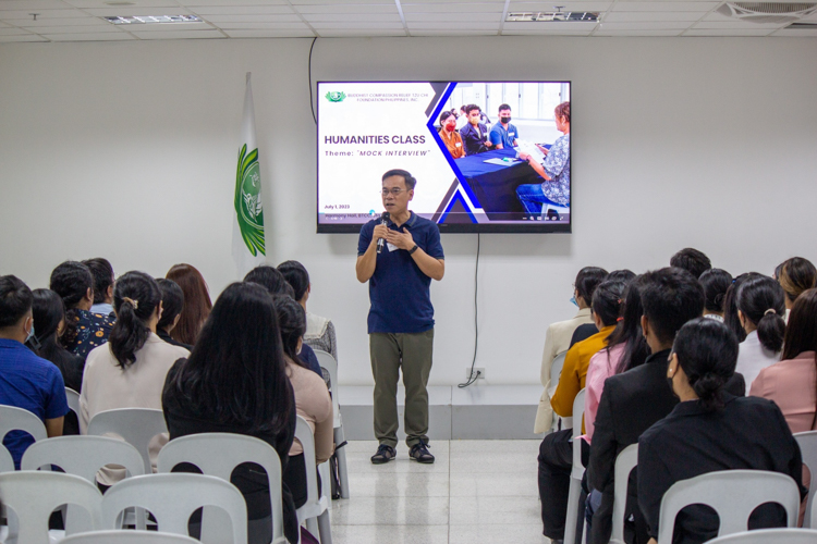 A scholar himself, Darwin Soriano held a fun, interactive, and informative discussion on how to ace a job interview.
