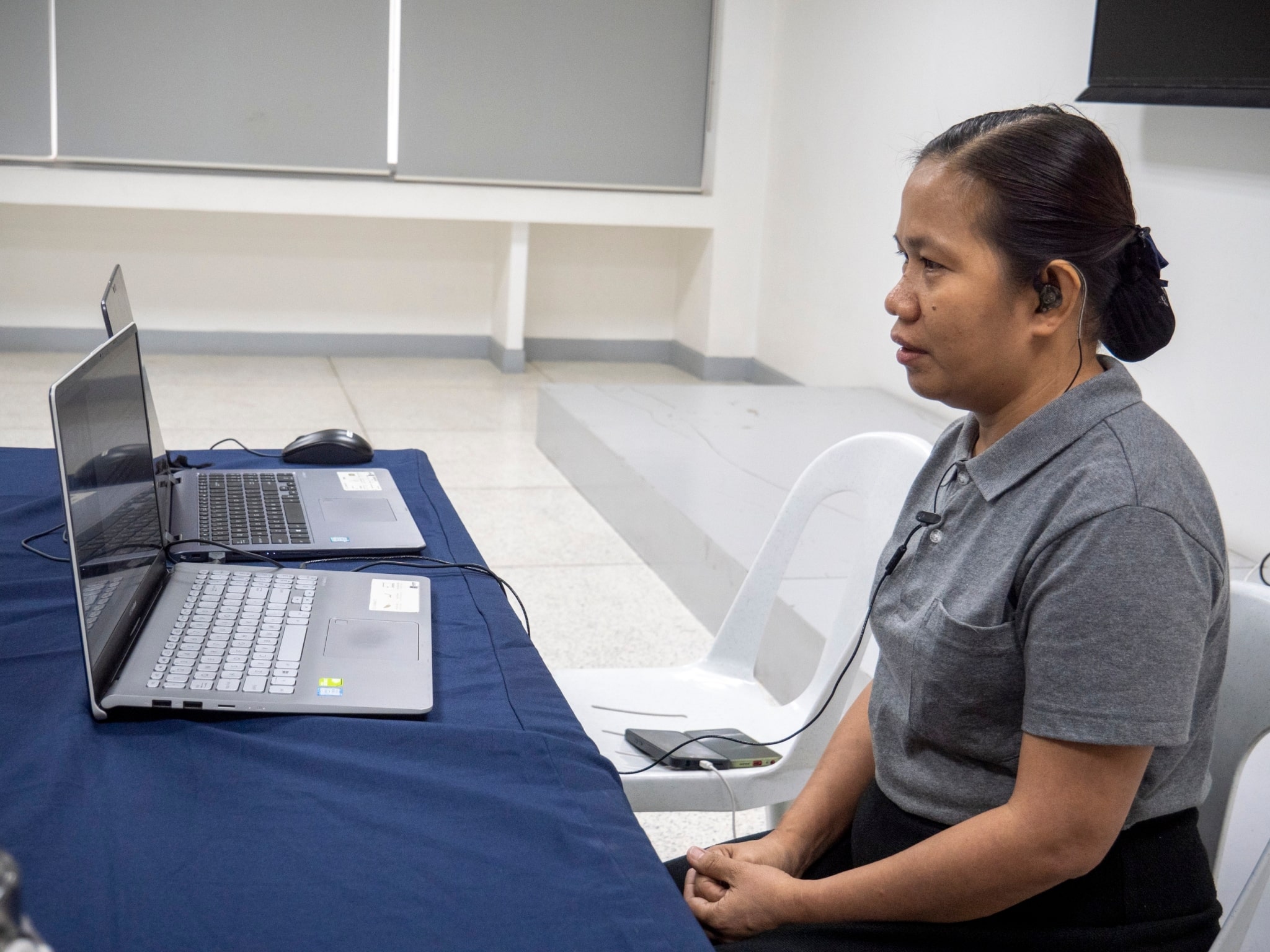 Social Welfare Assistant Julie Collado from the Charity Department represents the Philippines during the sharing session. 【Photo by Matt Serrano】