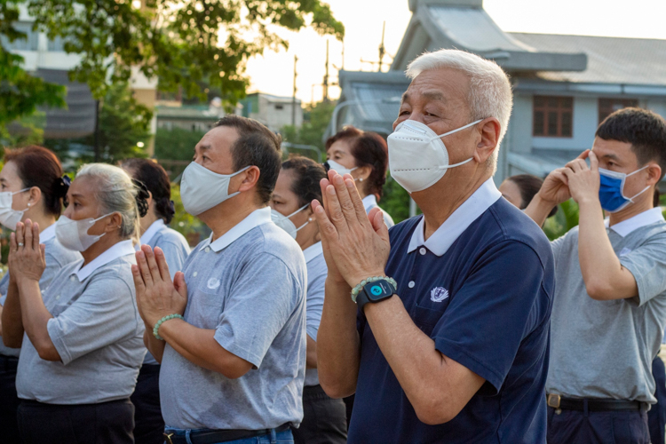 Tzu Chi Philippines CEO Henry Yuñez took part in the activity participated in by members of the Tzu Chi community and guests.【Photo by Matt Serrano】