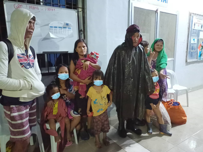 These people were among the families who spent the night at an evacuation center in Barangay Liloan. 