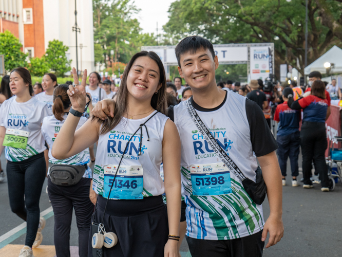 And they’re off! Tzu Chi’s first Charity Run for Education on July 21 at the University of the Philippines, Diliman, Quezon City, attracted 6,000 participants of all ages in its 1K, 3K, 5K, and 10K race categories.