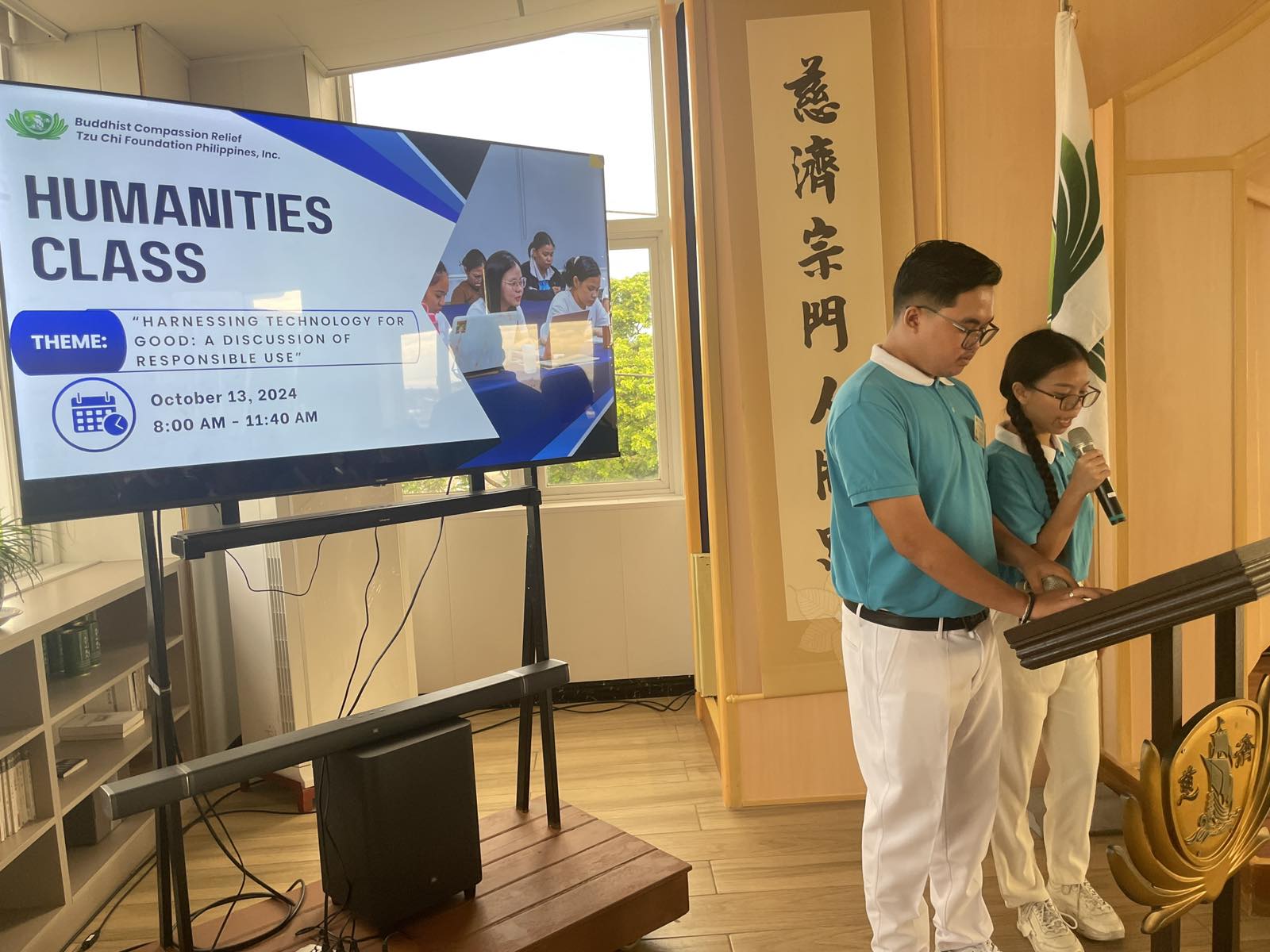 Also watching the Humanity class in Manila via livestream were Tzu Chi scholars in Pampanga. 