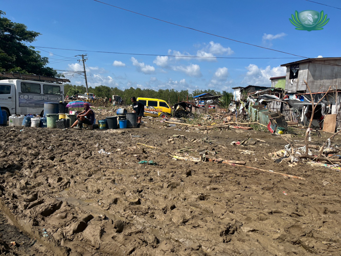 Muddied roads in Pak-naan, Mandaue, Cebu, stretched as far as the eye could see.