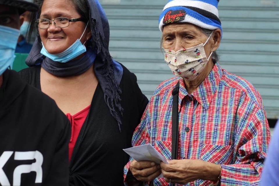 Mother and daughter Ciana and Julieta Cero from Liloan, were among the beneficiaries.