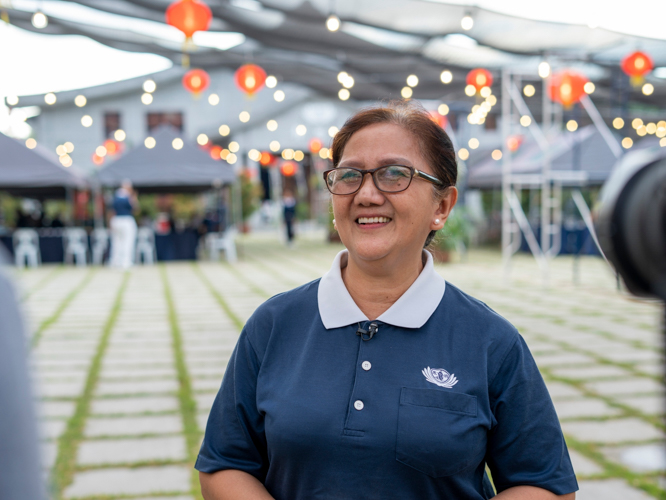 “I’m not getting any younger, and I pray that I can encourage the next generation of volunteers to carry out Tzu Chi’s mission of compassion and relief,” says senior volunteer Salvacion ‘Siony’ de Guzman. 【Photo by Harold Alzaga】