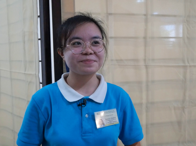 “The Dharma is like water. It cleanses us in different aspects,” says Babylyn Villadolid of what she learned from the humanities class. 【Photo by Harold Alzaga】