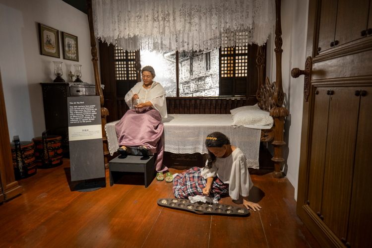 Life-size and life-like, dioramas capture the Chinese presence and influence throughout Philippine history. 【Photo by Matt Serrano】