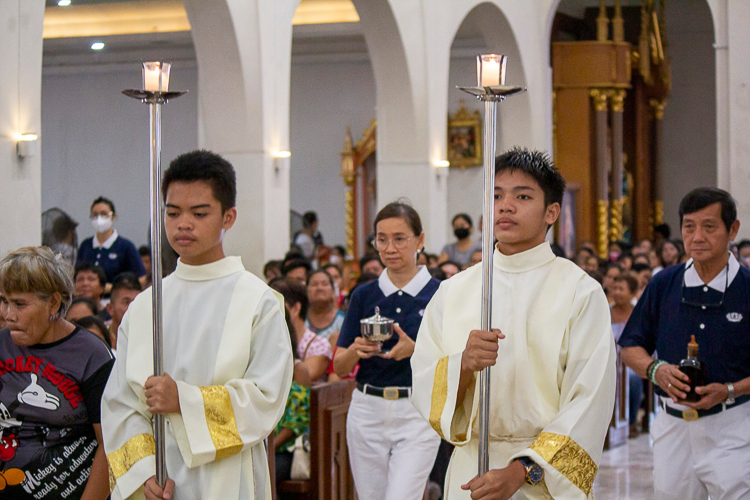 To mark the 10th anniversary of Super Typhoon Yolanda and pay tribute to the resilience of the people of Leyte, Tzu Chi Philippines holds a Remembrance Mass on November 8, 2023, at the Archdiocesan Shrine of Sto. Niño (Sto. Niño Church) in Tacloban City. 【Photo by Marella Saldonido】