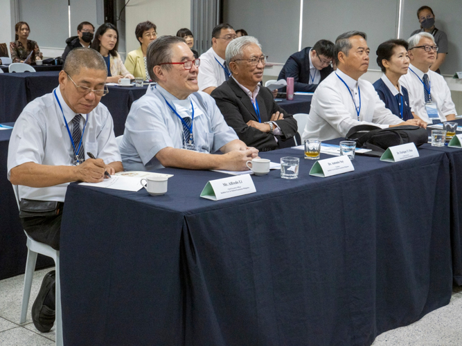 The 2023 Tai-Phil Traditional Chinese Medicine Academic Forum are graced by Tzu Chi officials and special guests. 【Photo by Matt Serrano】