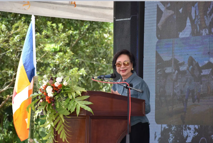 Palo City Mayor Remedios Petilla praises Tzu Chi Foundation’s humanitarian work in the city.
